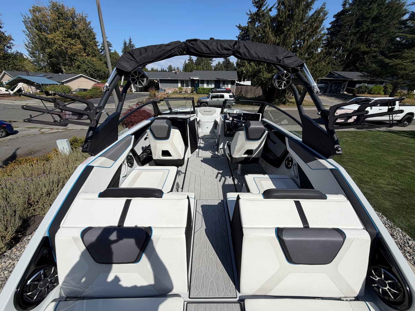 2023 Yamaha Boats 222xe - Photo 6