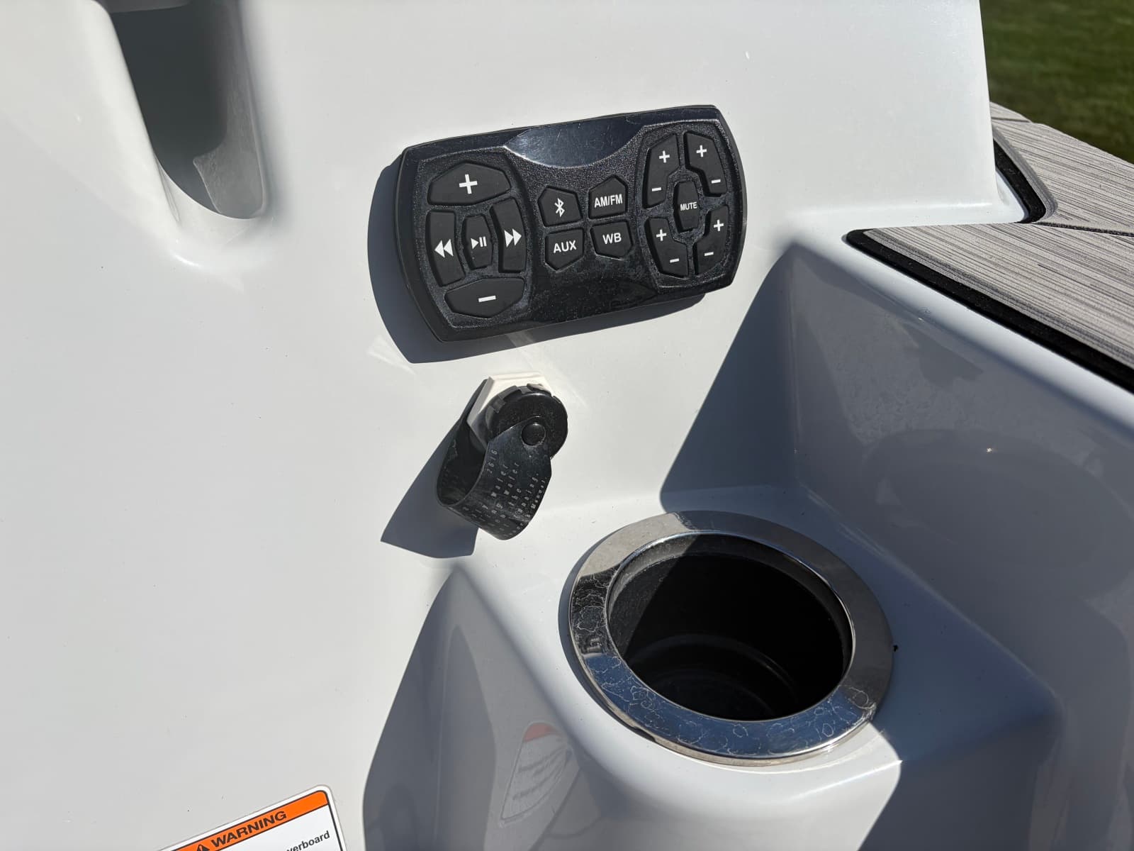 2023 Yamaha Boats 222xe - Photo 7