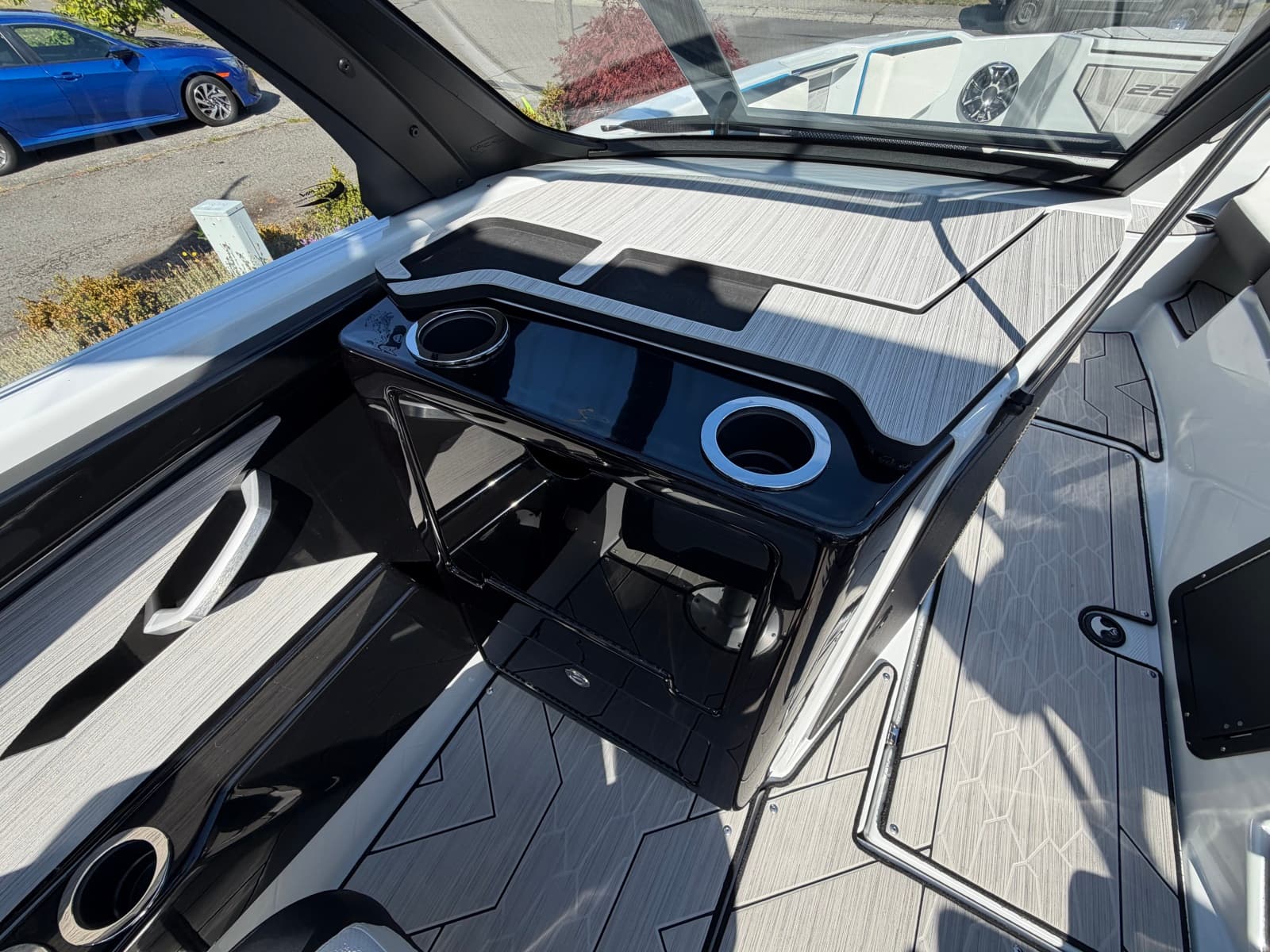 2023 Yamaha Boats 222xe - Photo 14
