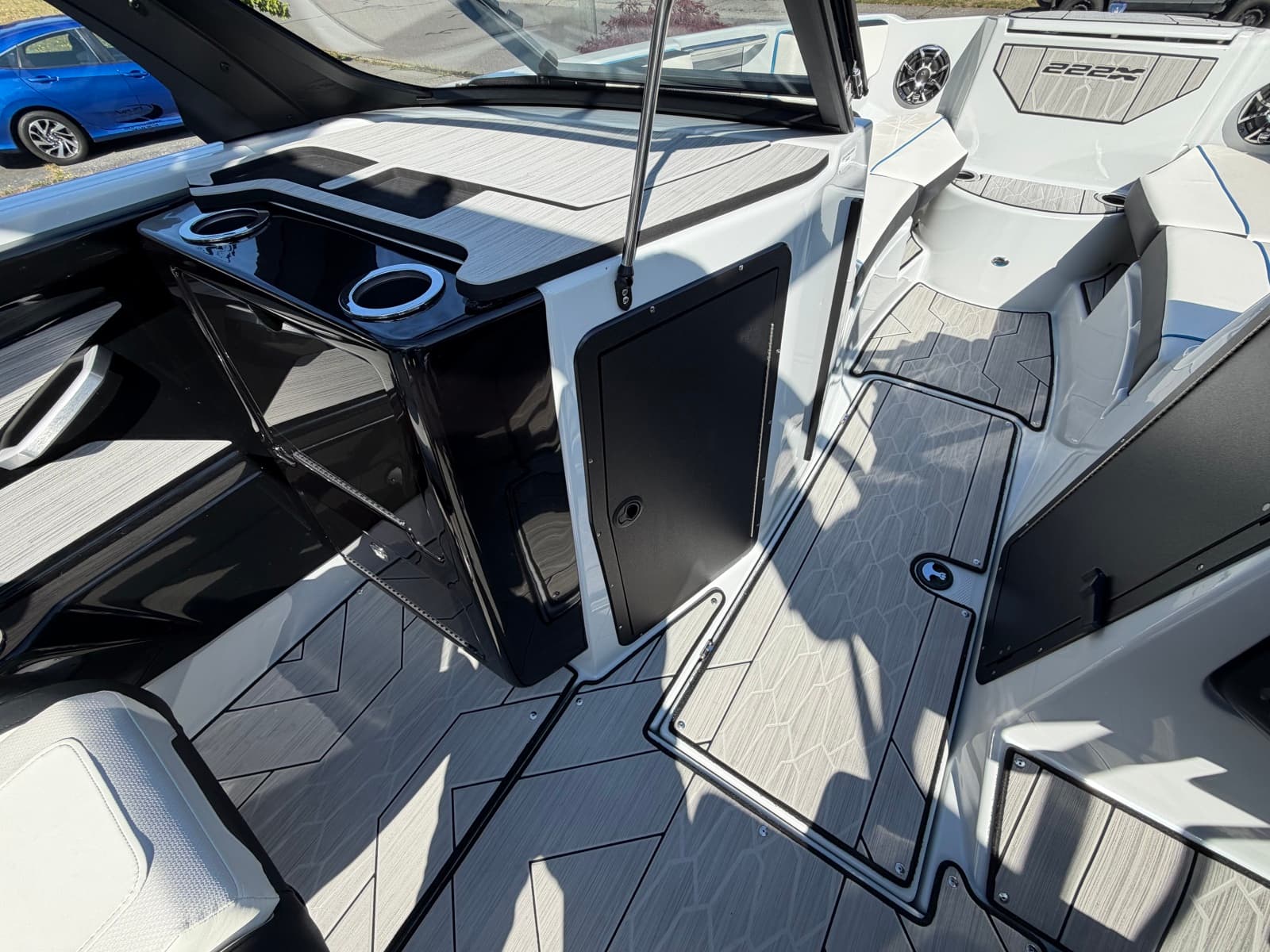 2023 Yamaha Boats 222xe - Photo 15