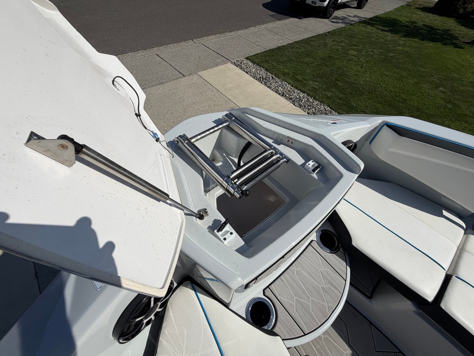 2023 Yamaha Boats 222xe - Photo 21