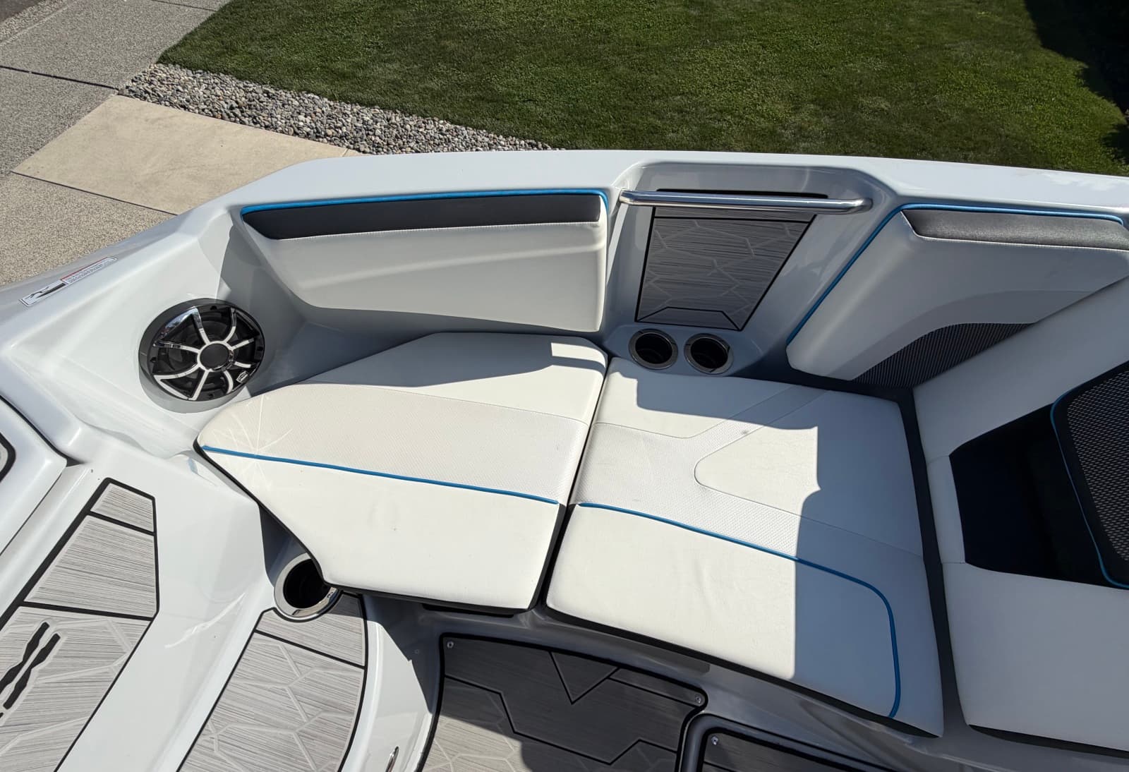2023 Yamaha Boats 222xe - Photo 23