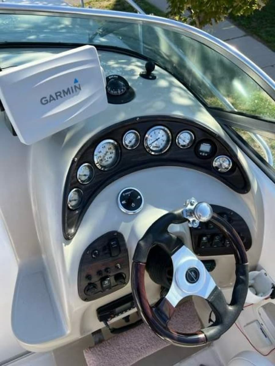 2001 Chaparral Signature 260 - Photo 8