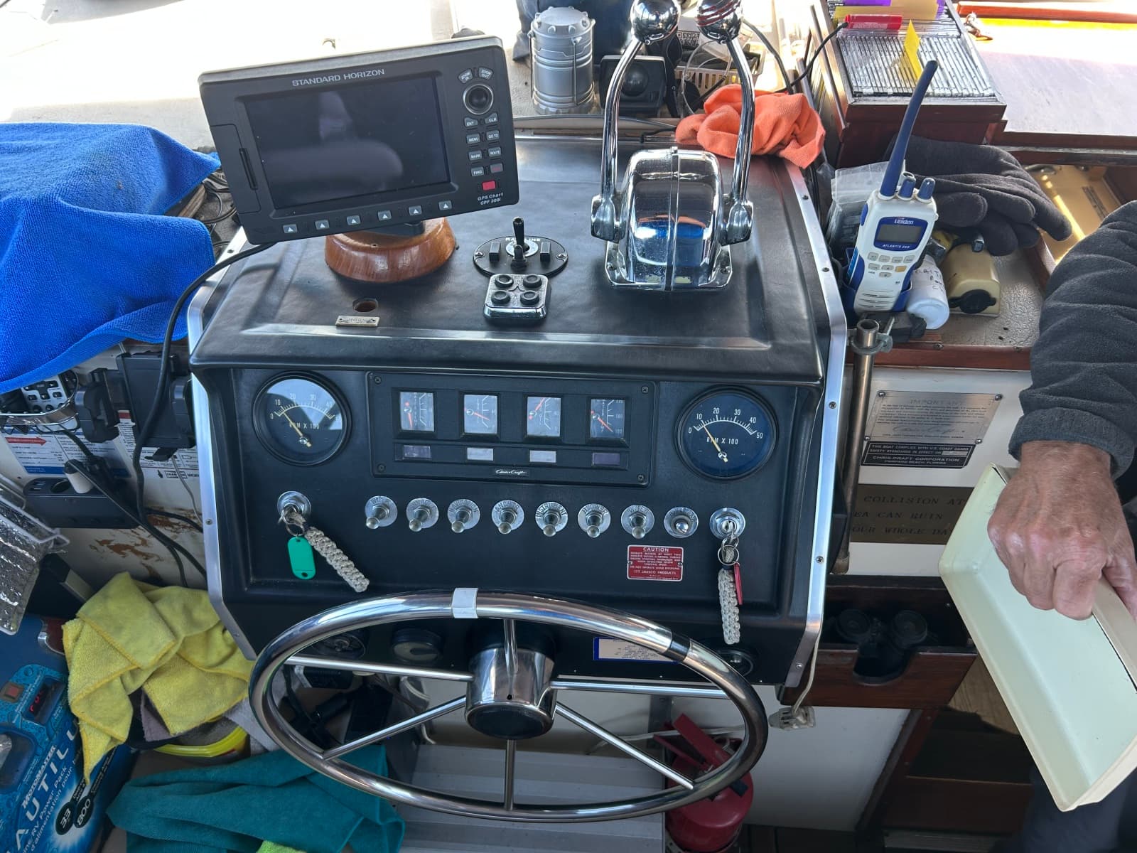 1976 Chris-Craft Catelina 350 - Photo 6