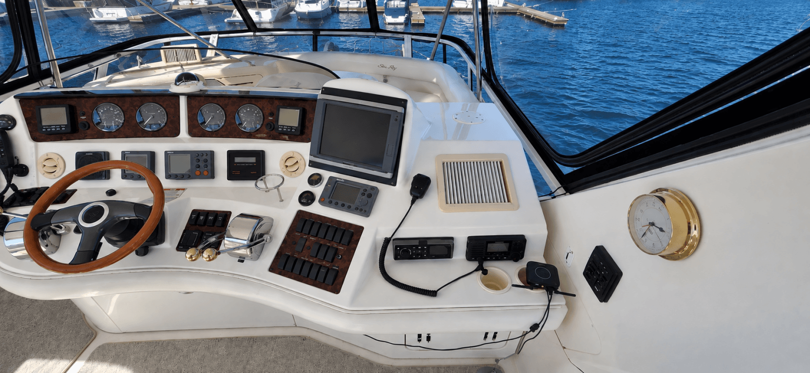 2003 Sea Ray 480 Sedan Bridge - Photo 12