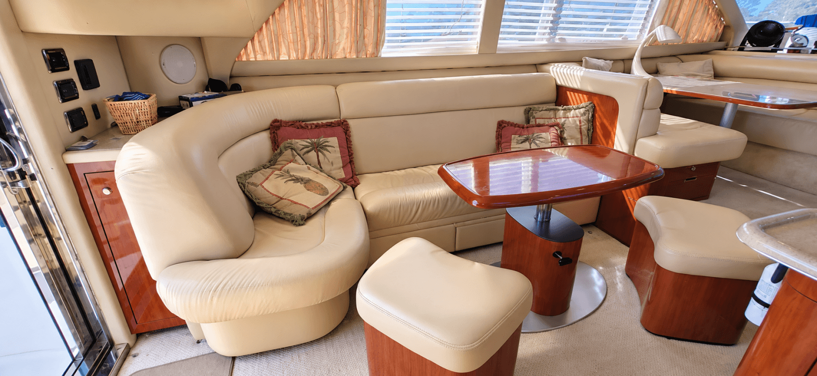 2003 Sea Ray 480 Sedan Bridge - Photo 24