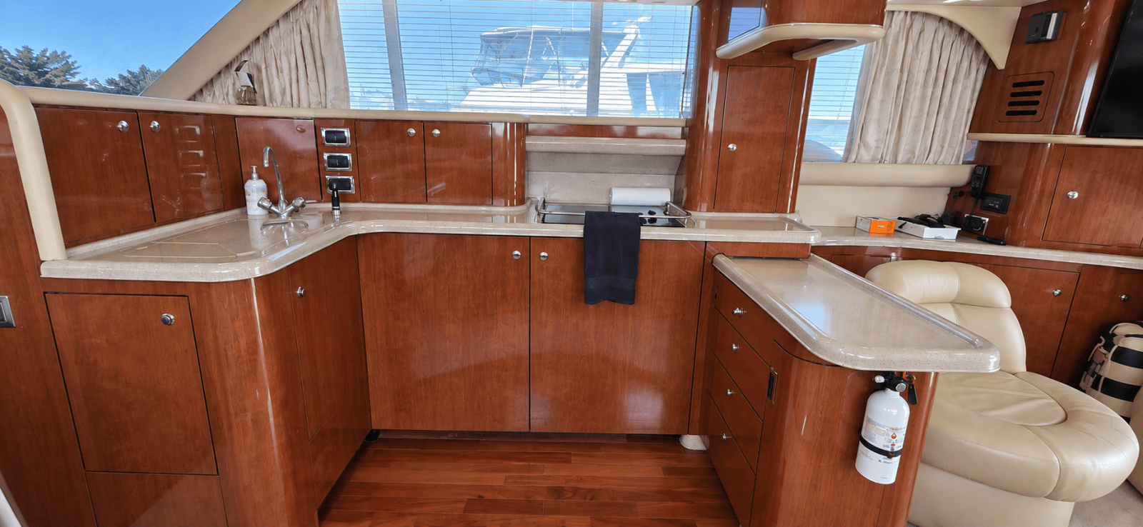 2003 Sea Ray 480 Sedan Bridge - Photo 26