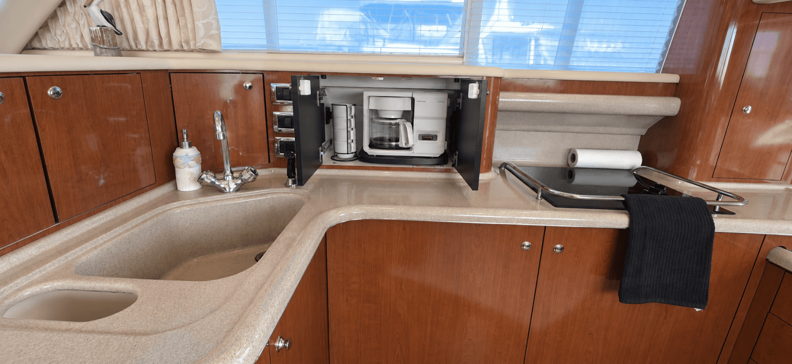 2003 Sea Ray 480 Sedan Bridge - Photo 29