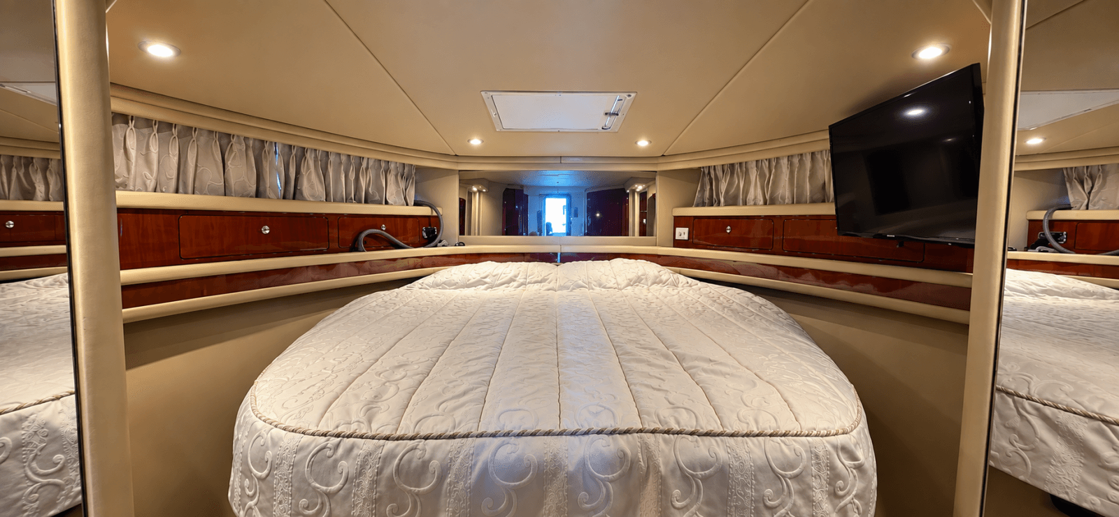 2003 Sea Ray 480 Sedan Bridge - Photo 40
