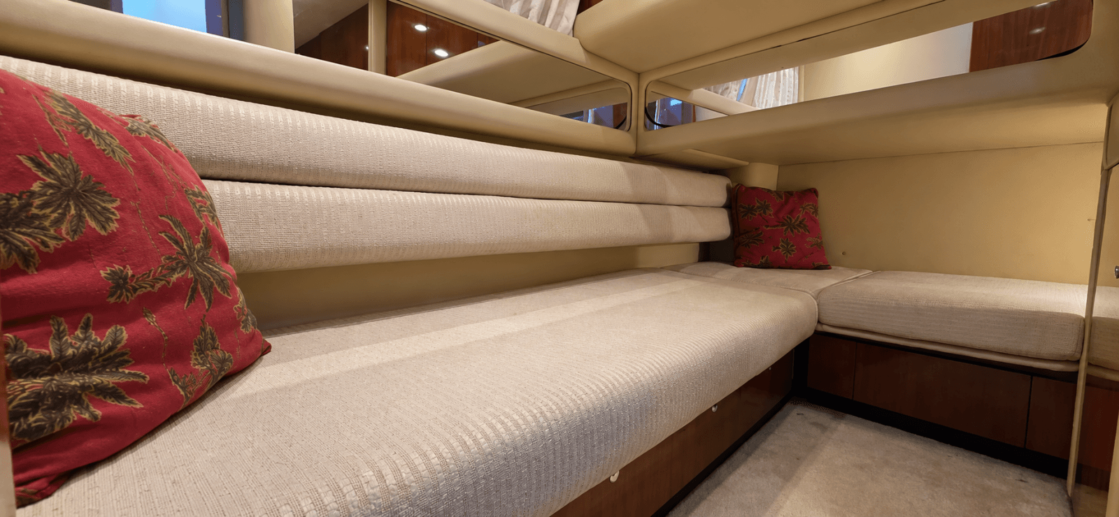 2003 Sea Ray 480 Sedan Bridge - Photo 47