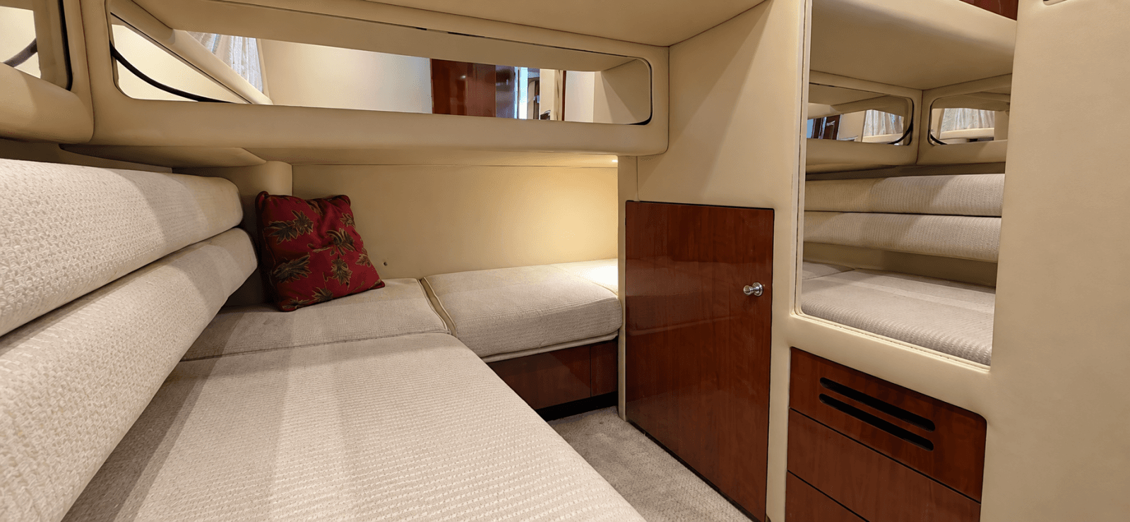 2003 Sea Ray 480 Sedan Bridge - Photo 48