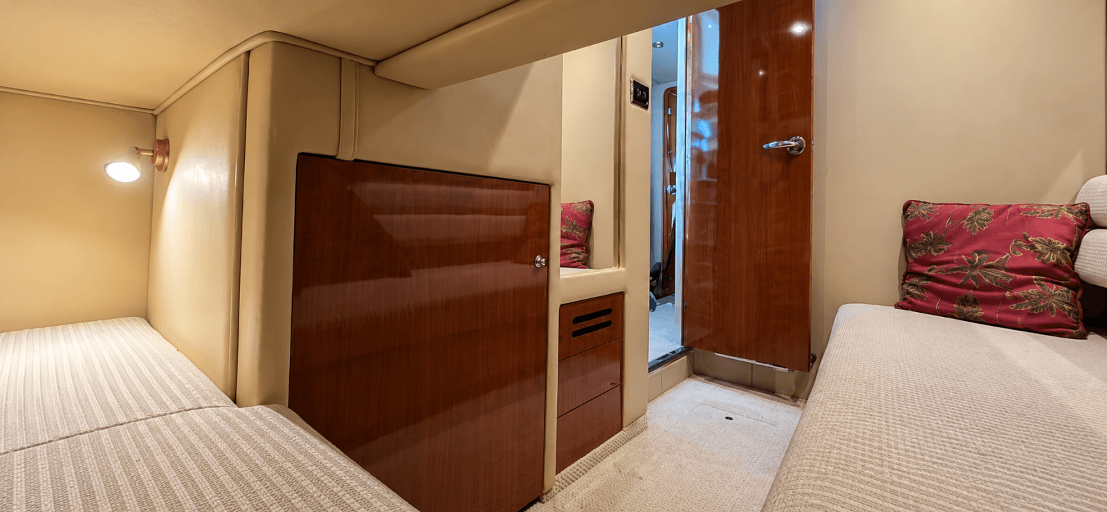 2003 Sea Ray 480 Sedan Bridge - Photo 49