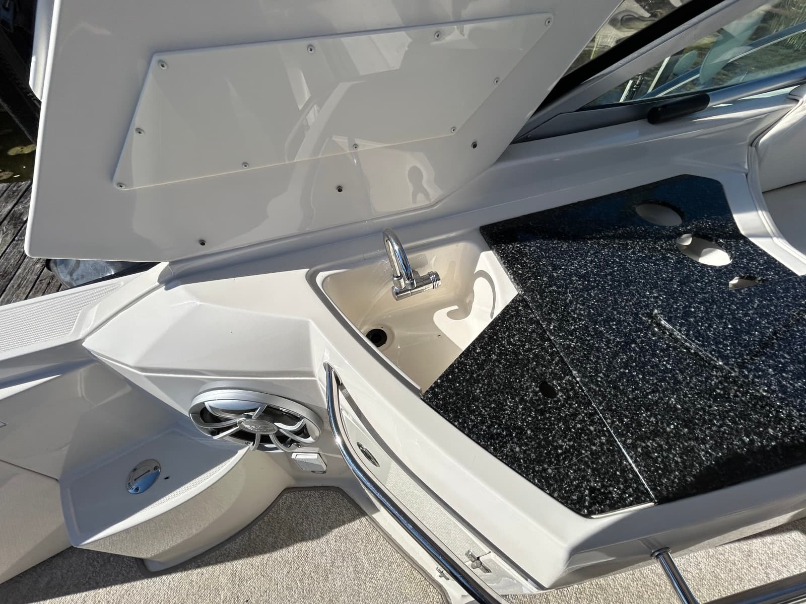 2013 Monterey 340 Sports Yacht - Photo 8