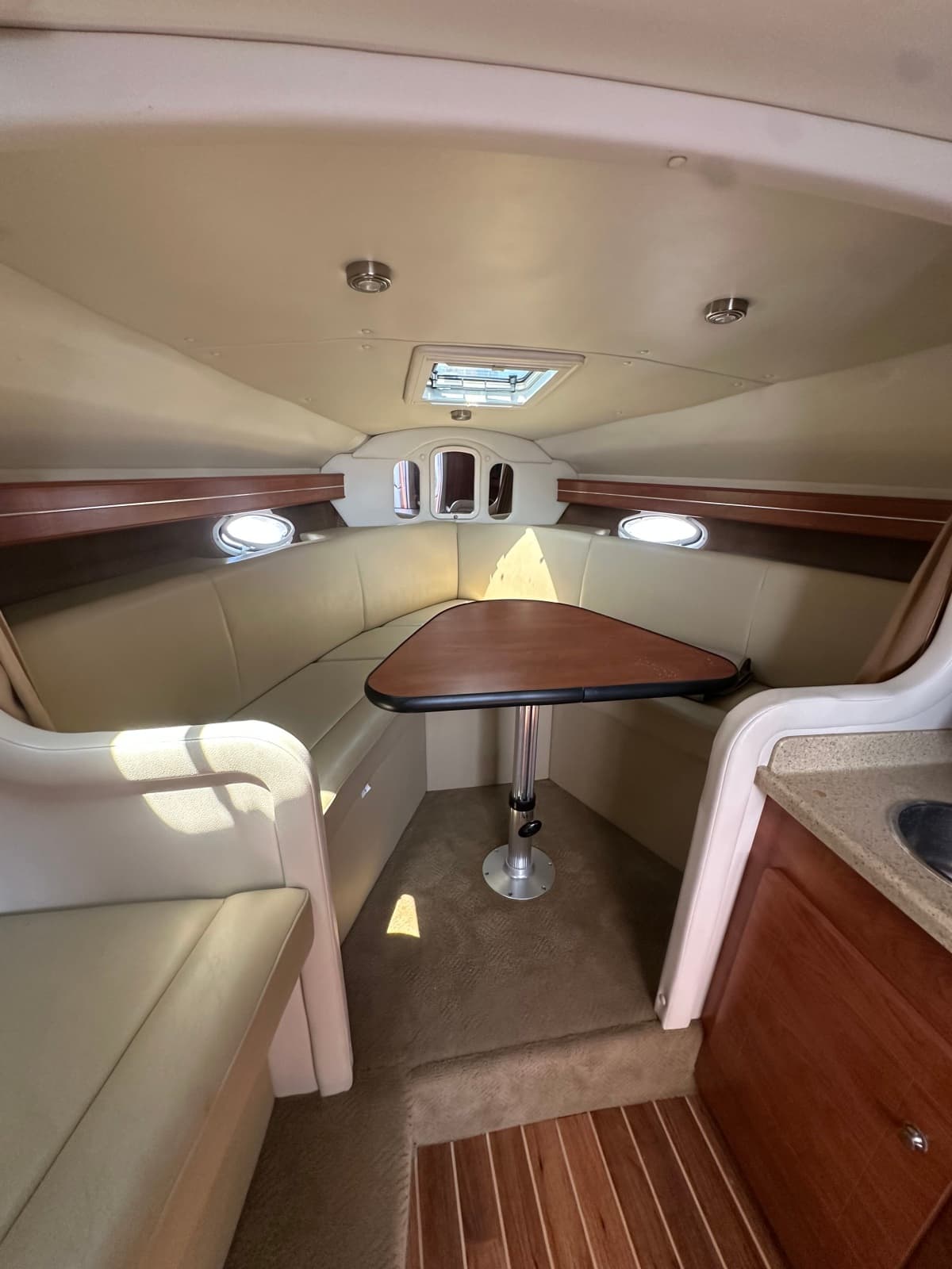 2006 Rinker 300 EC - Photo 6