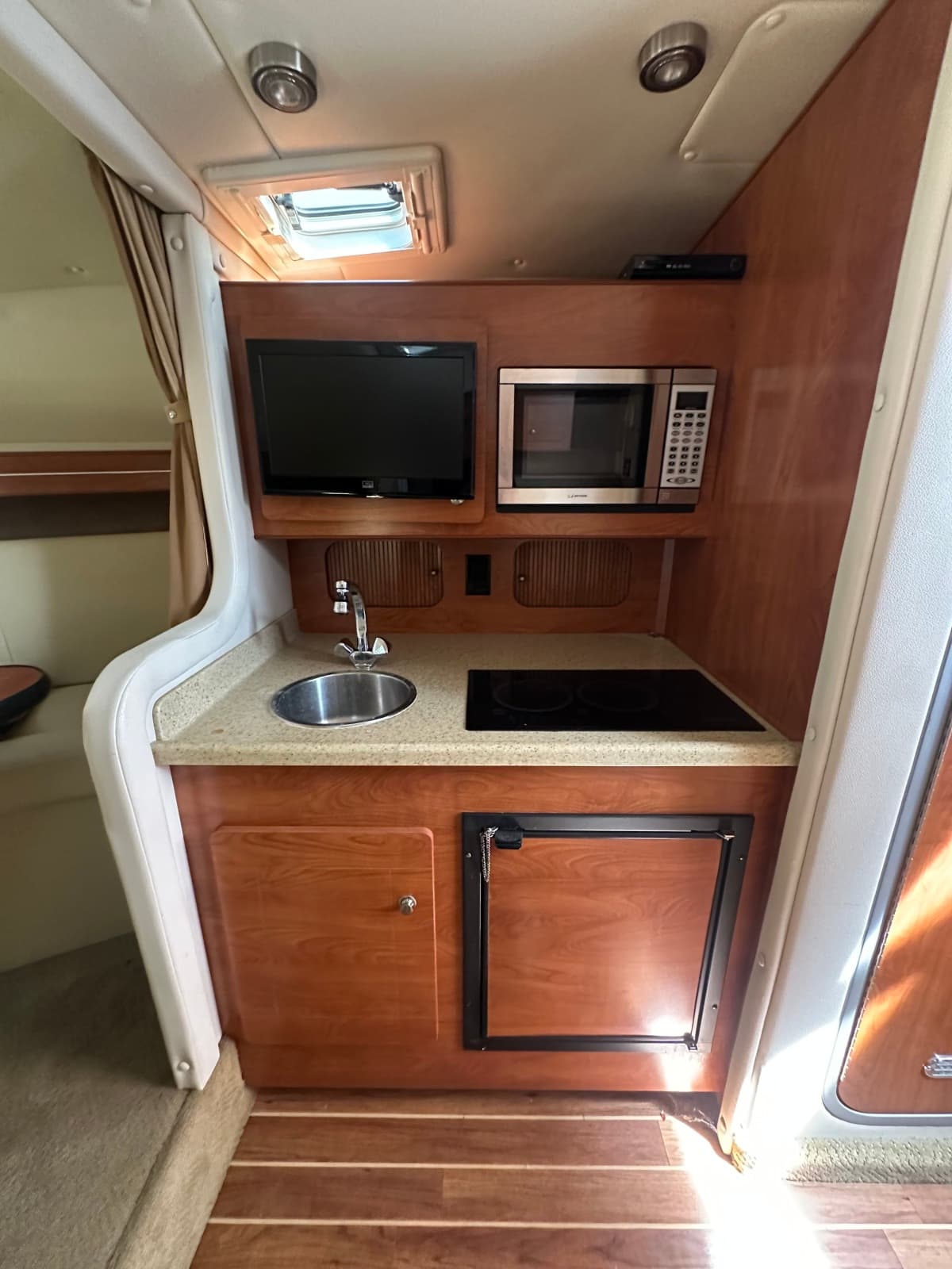 2006 Rinker 300 EC - Photo 10