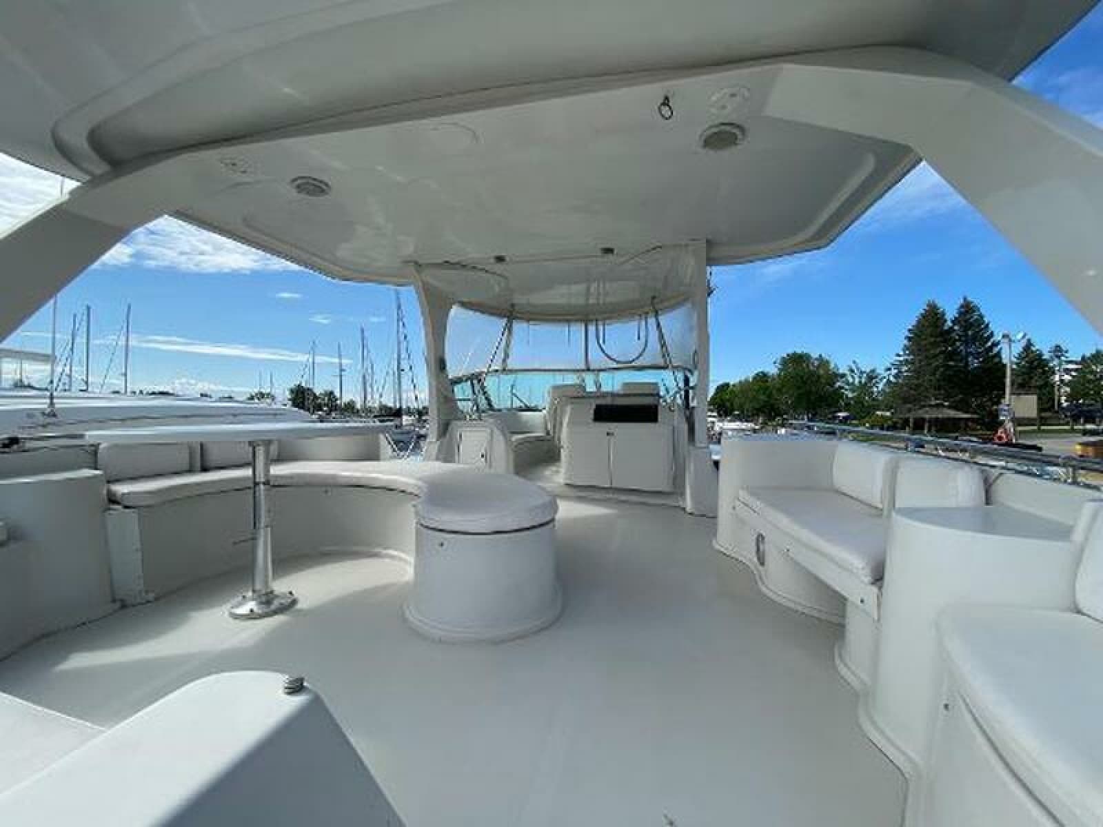 1999 Bluewater 5200 - Photo 8