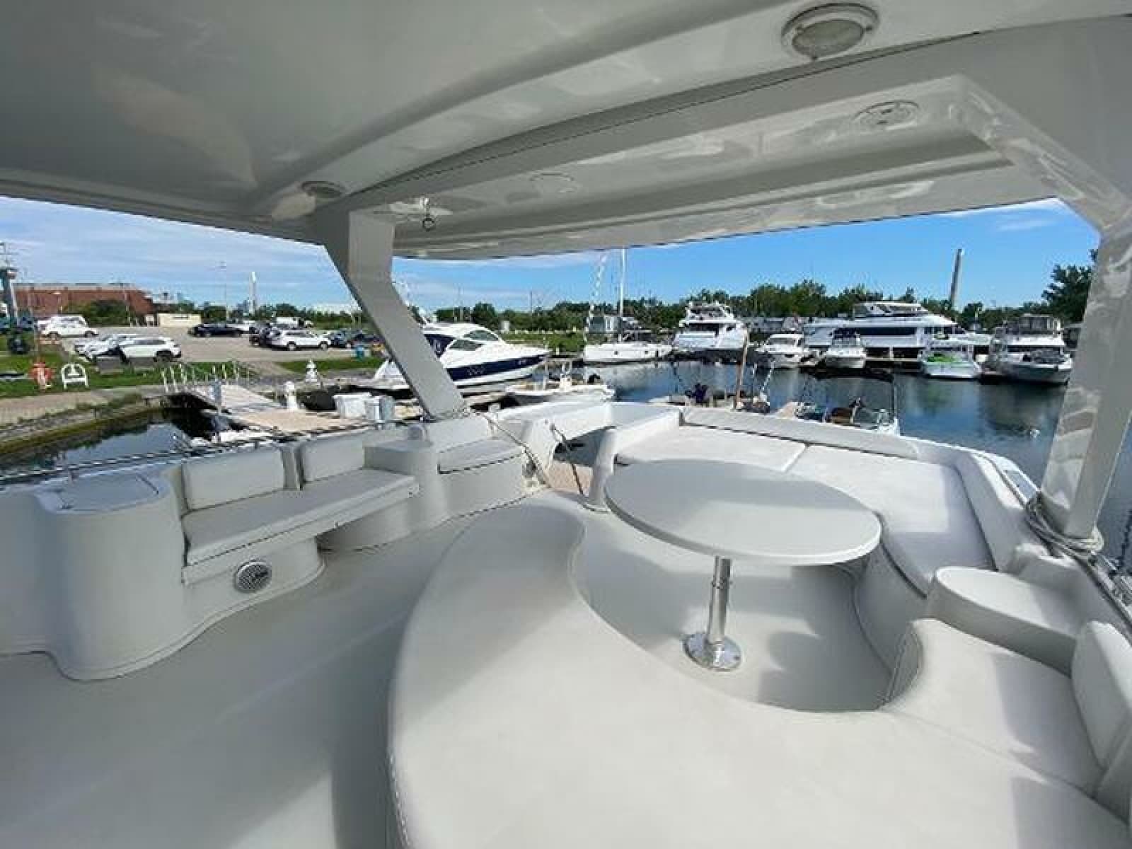1999 Bluewater 5200 - Photo 10
