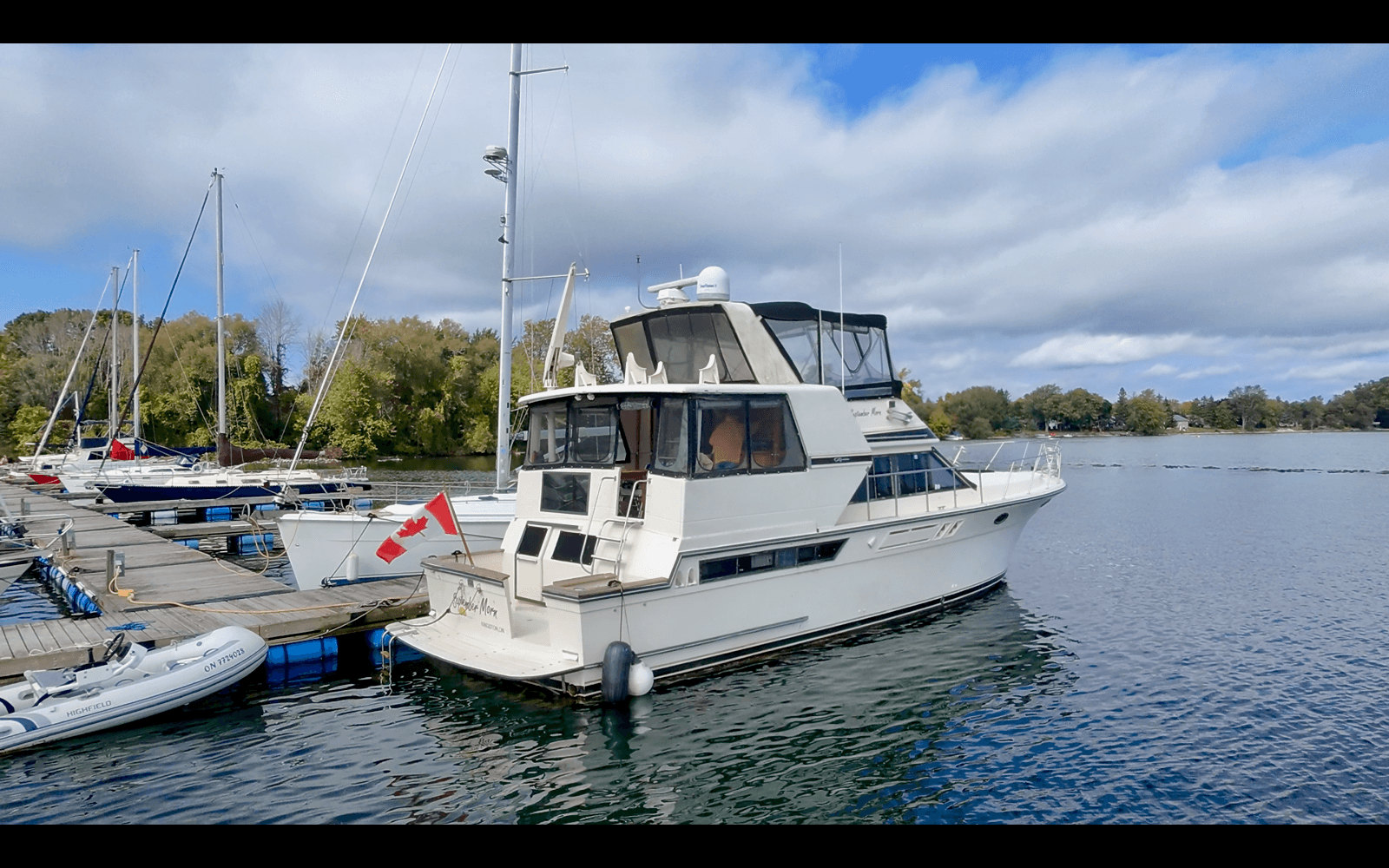 1989 Carver 48 Californian - Photo 11