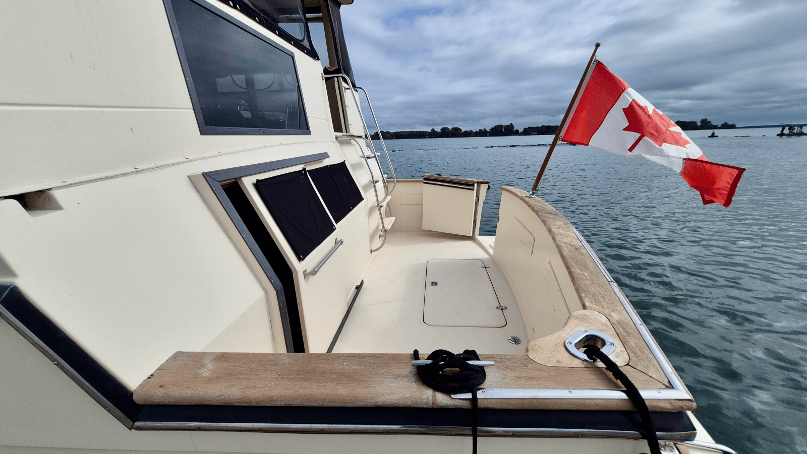 1989 Carver 48 Californian - Photo 25