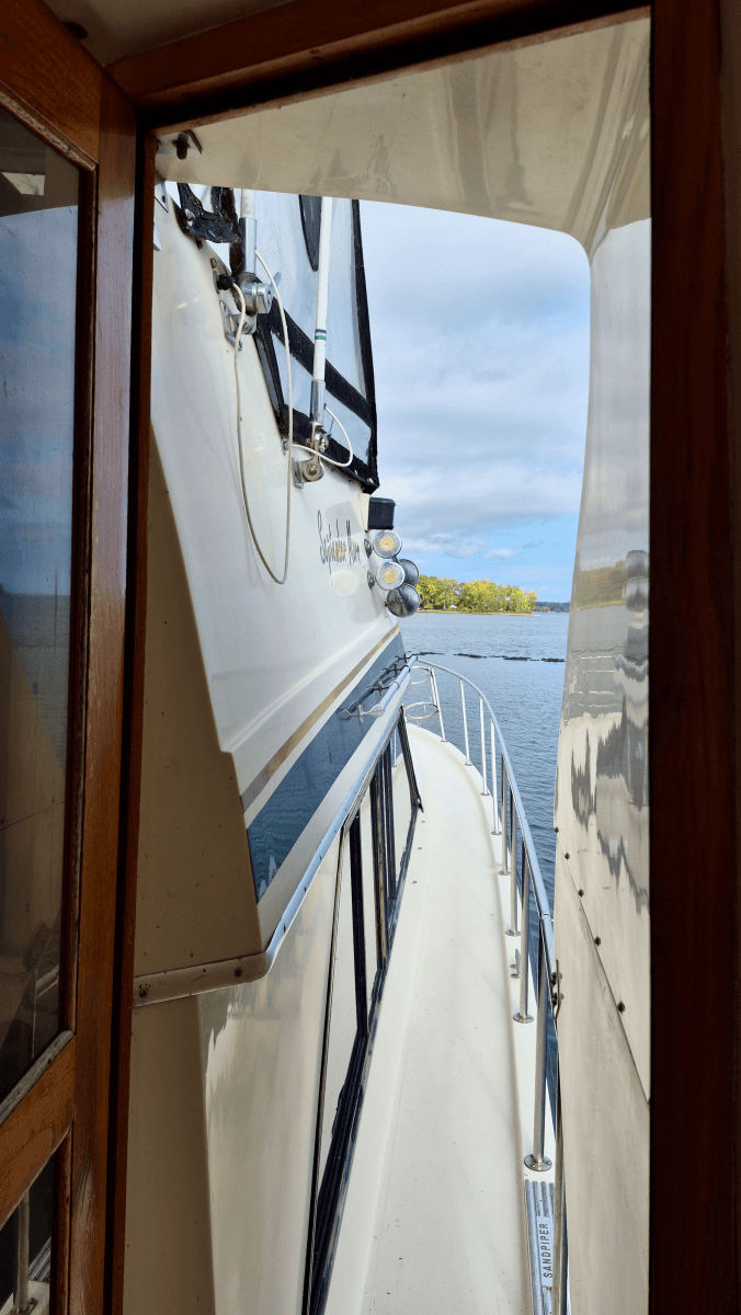 1989 Carver 48 Californian - Photo 31