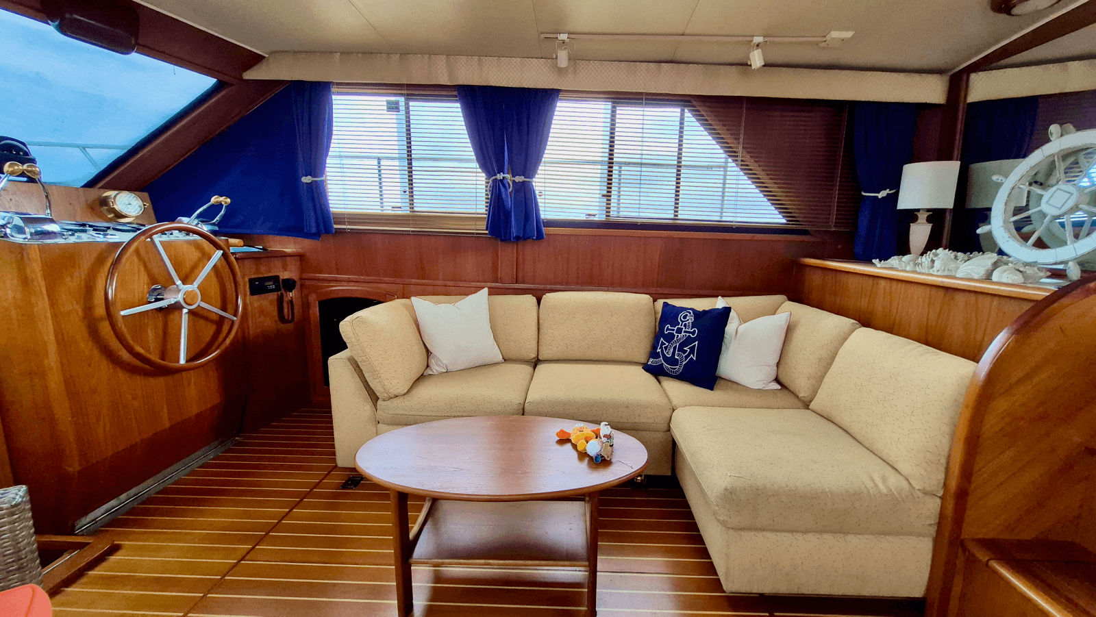 1989 Carver 48 Californian - Photo 42