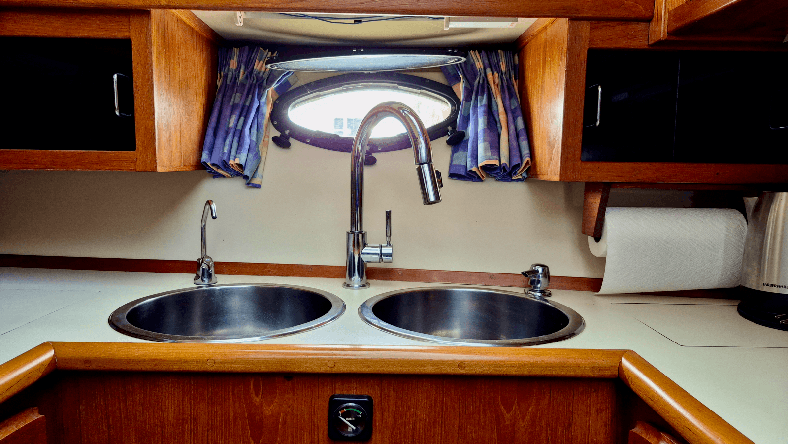 1989 Carver 48 Californian - Photo 45