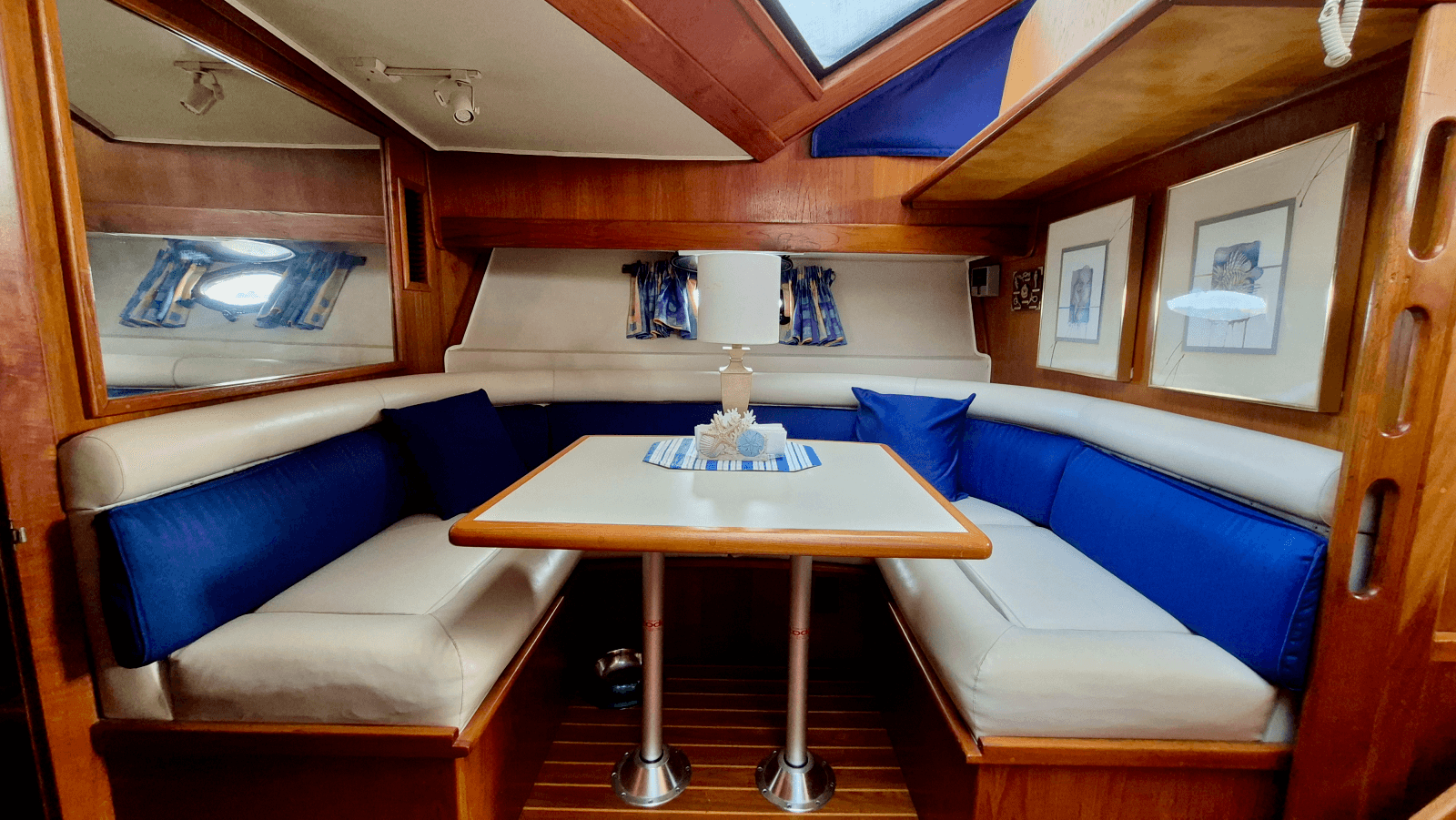 1989 Carver 48 Californian - Photo 48