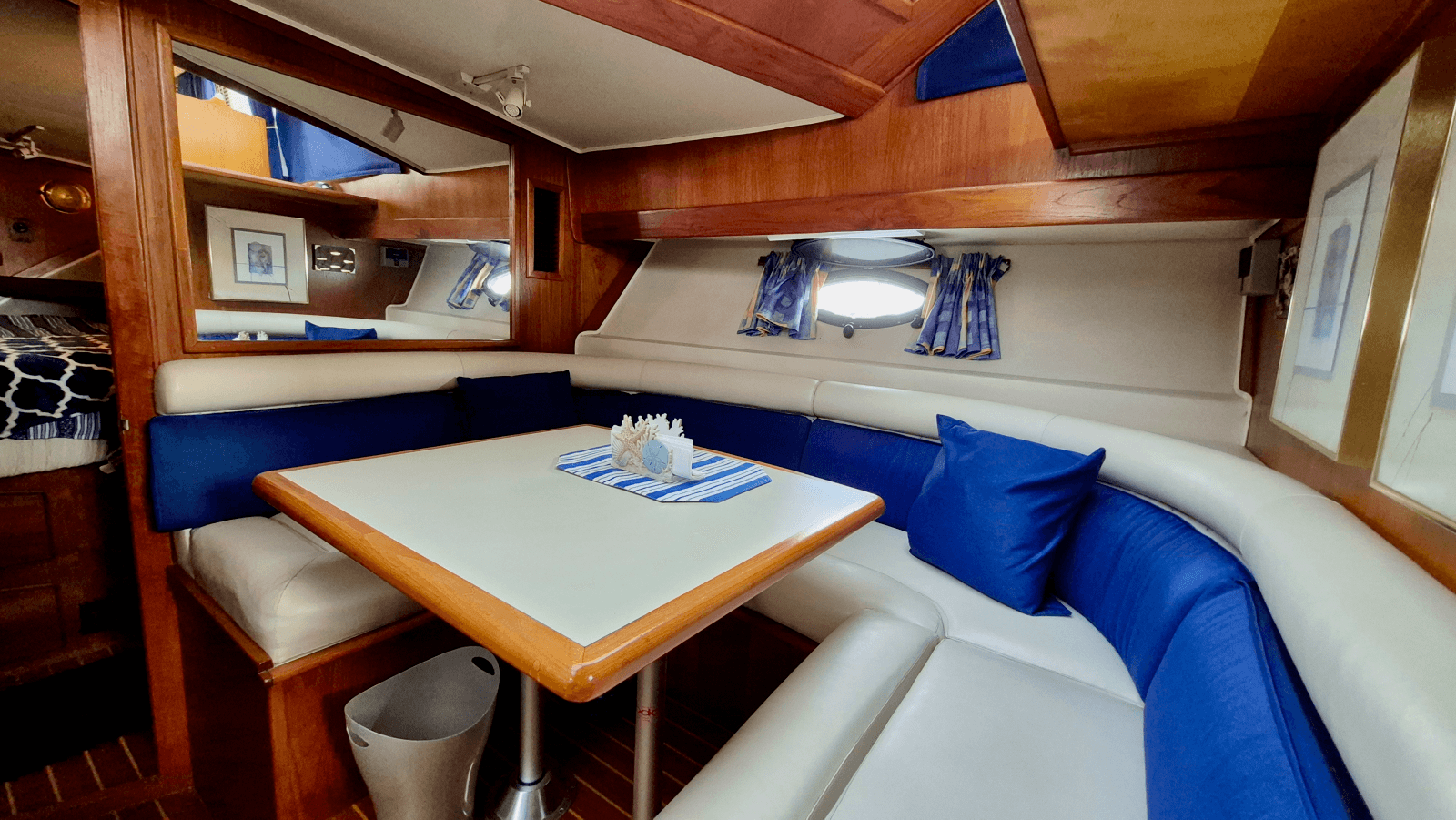 1989 Carver 48 Californian - Photo 58