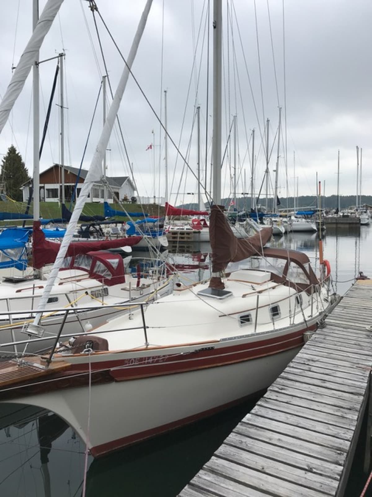 1984 Bayfield 32C Tall Rig - Photo 2