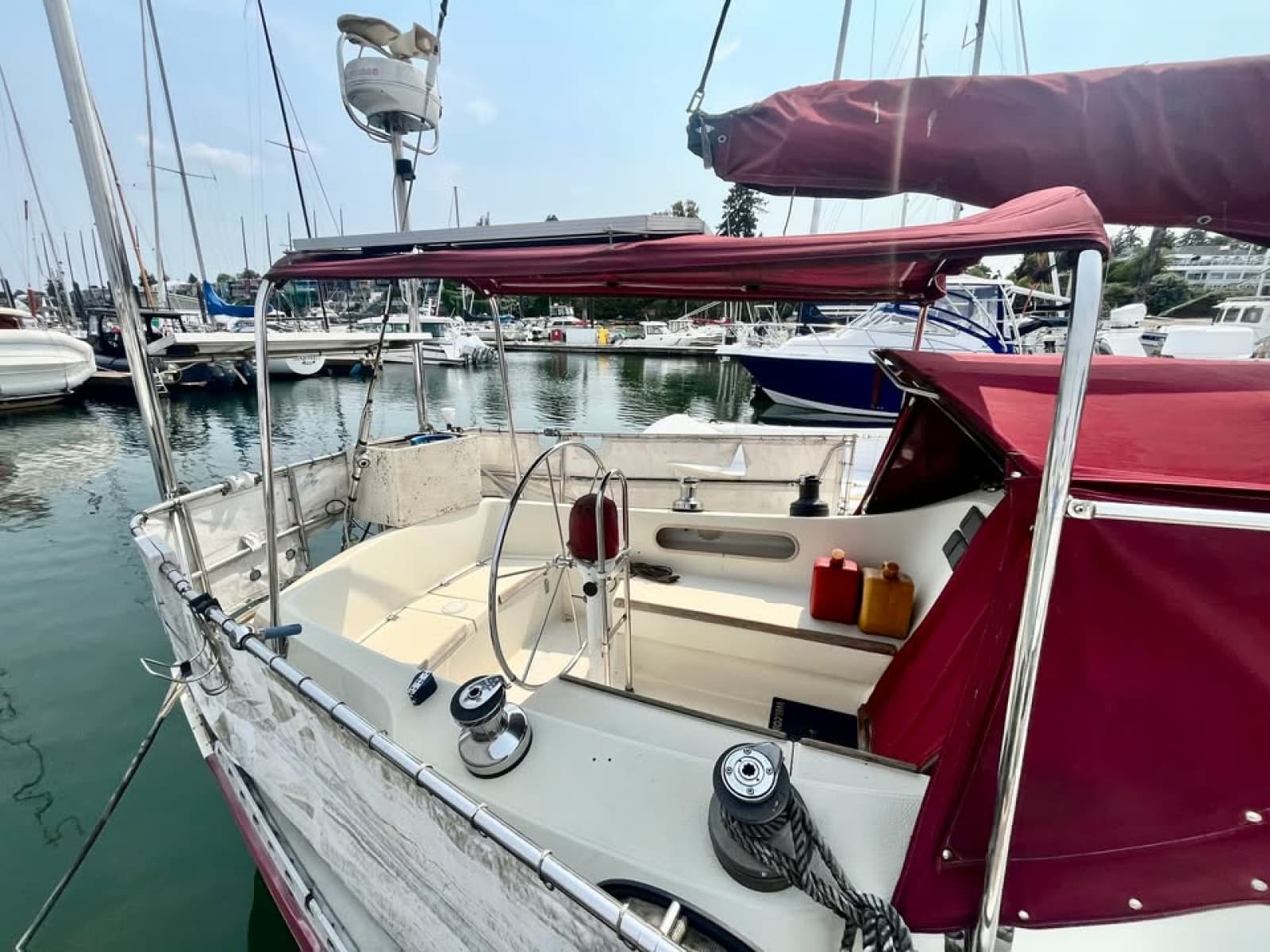 1981 Islander 36 - Photo 5