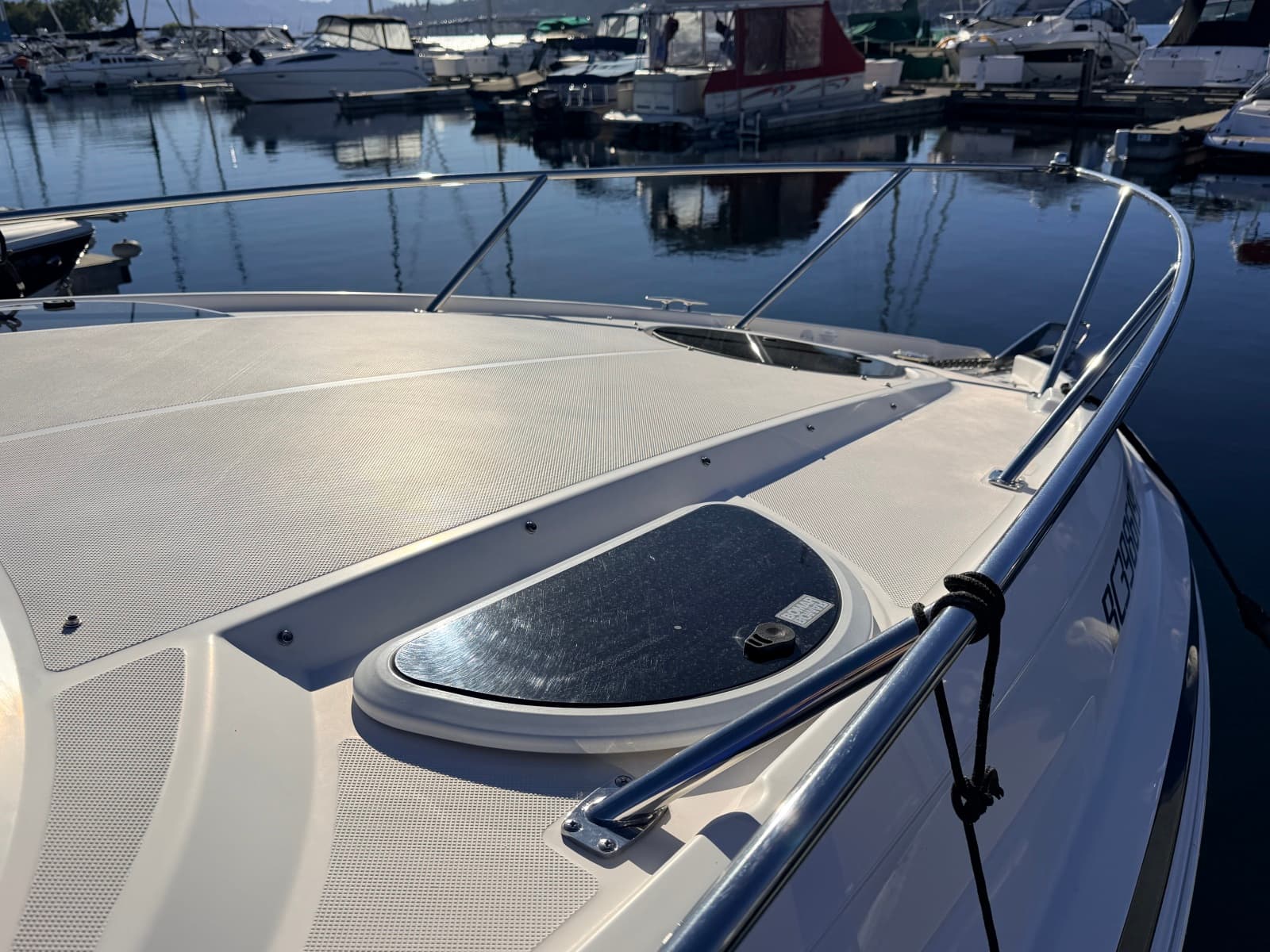 2014 Regal 28 Express - Photo 10