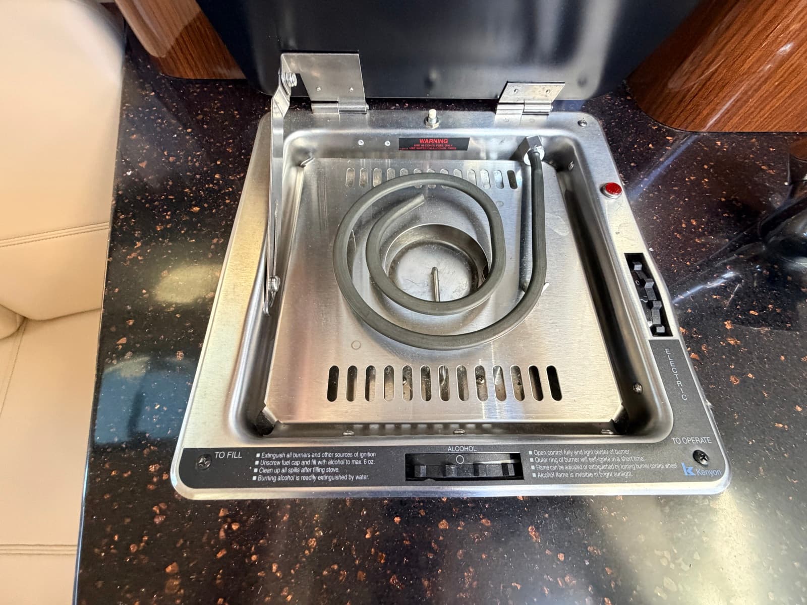 2014 Regal 28 Express - Photo 38