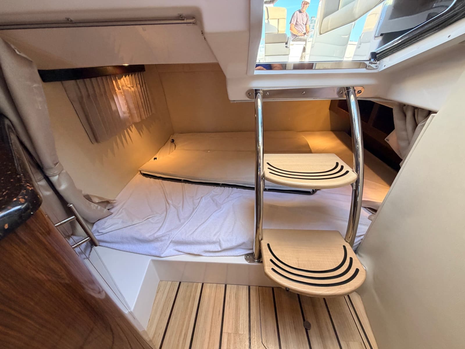2014 Regal 28 Express - Photo 46