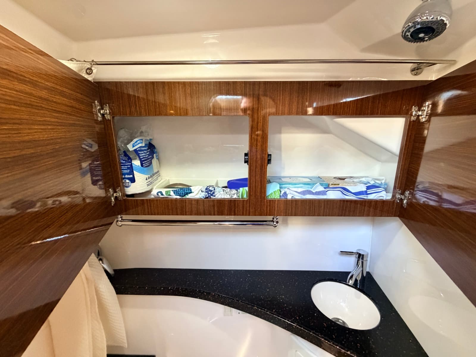 2014 Regal 28 Express - Photo 49