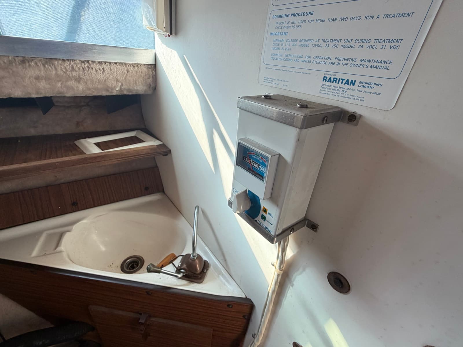 1974 Fiberform Sportfisher 31 - Photo 35