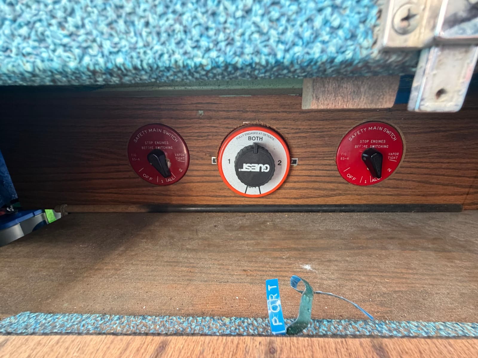 1974 Fiberform Sportfisher 31 - Photo 38