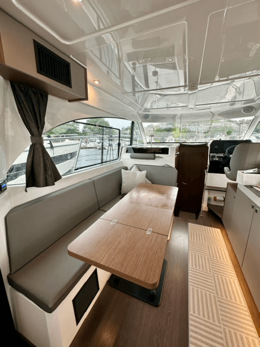 2024 Beneteau Antares 11 Fly - Photo 14