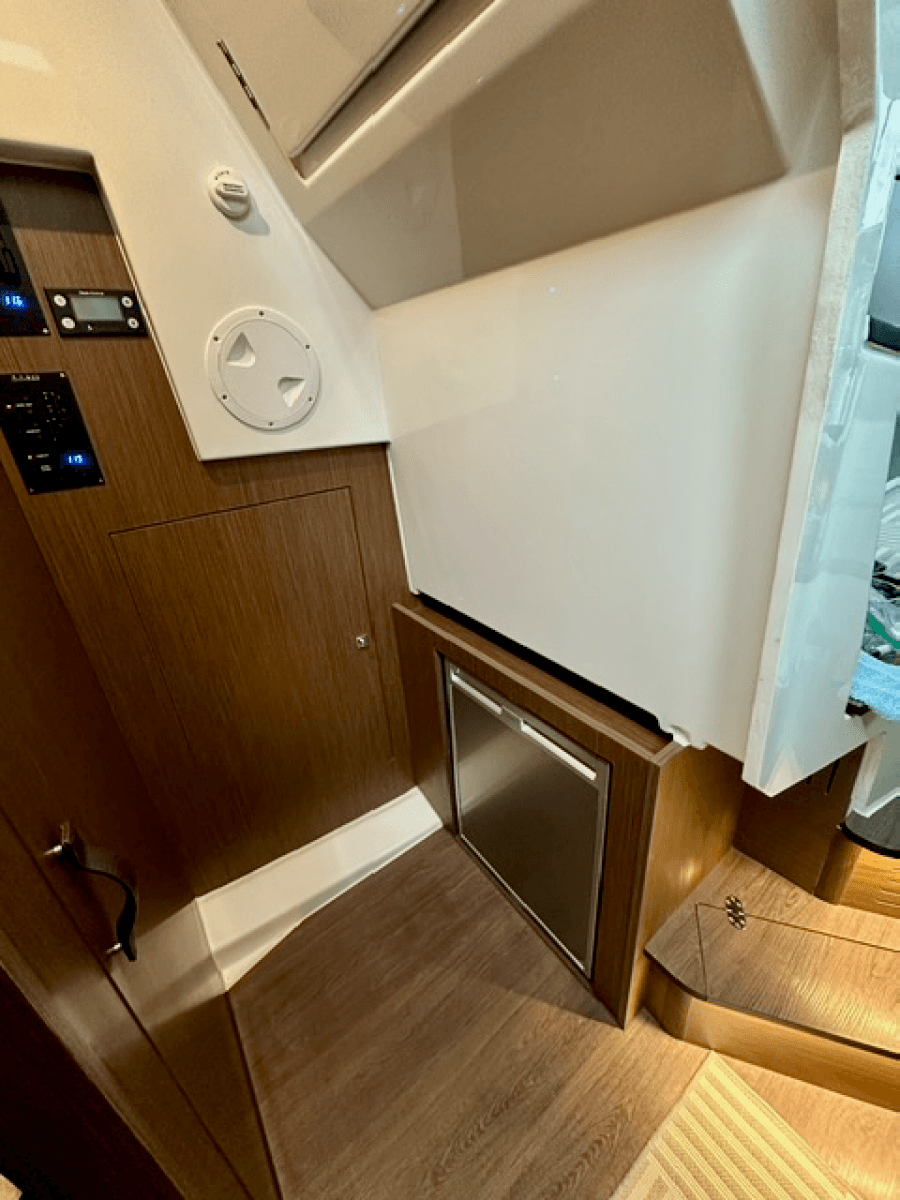 2024 Beneteau Antares 11 Fly - Photo 28