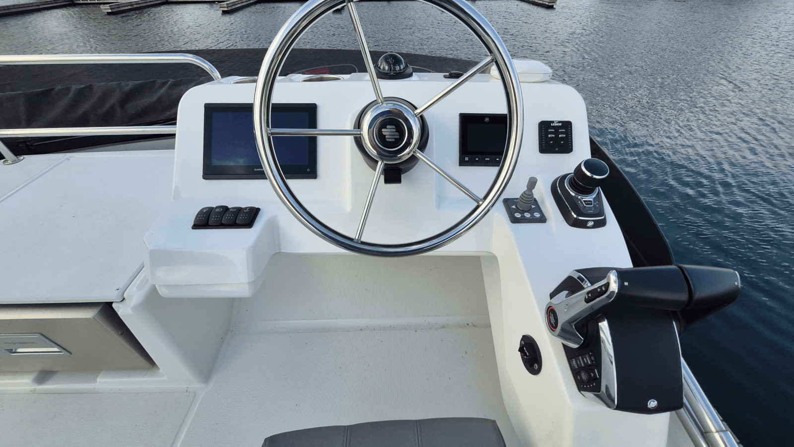 2024 Beneteau Antares 11 Fly - Photo 36