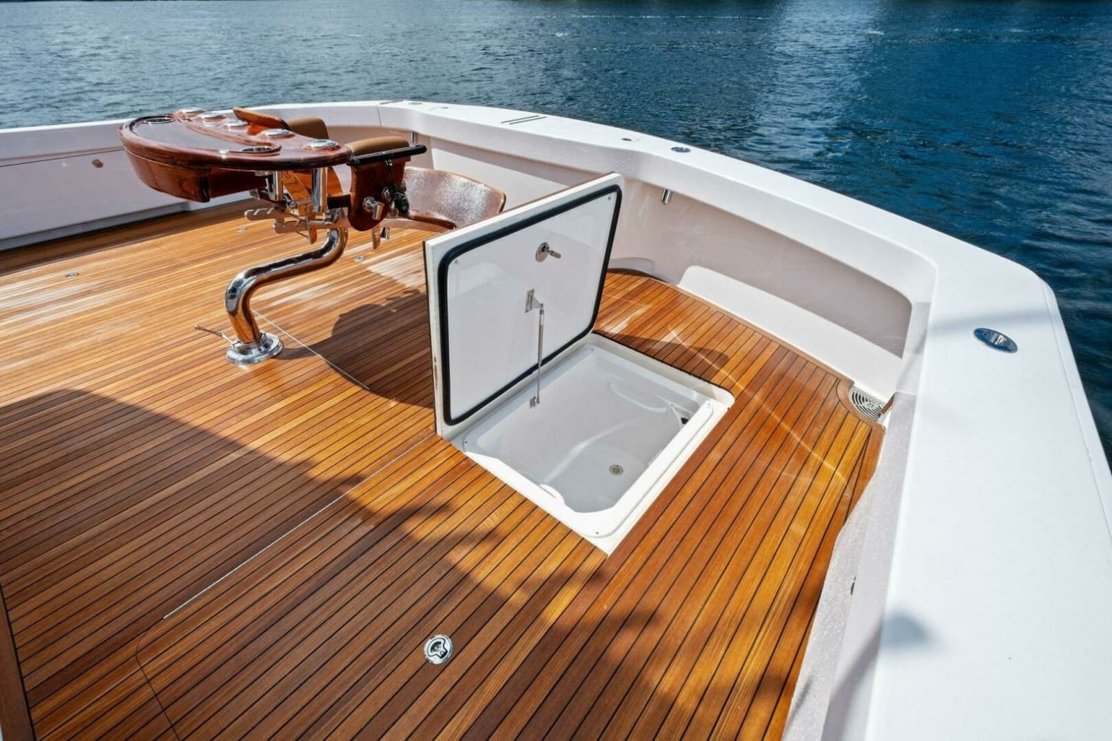 2012 Viking 82 Convertible - Photo 143