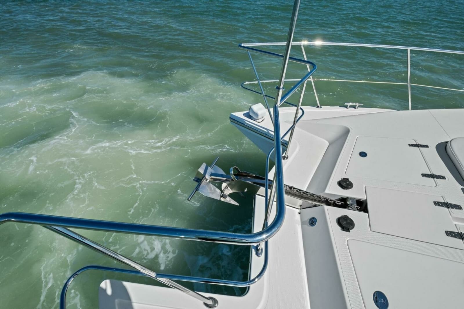 2018 Mares 47 Outboard Express Catamaran - Photo 57
