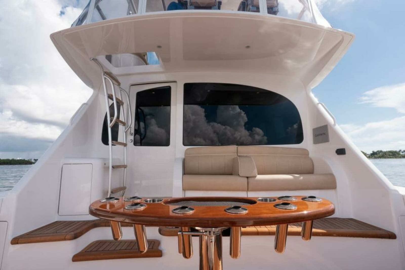 2019 Viking 48 Convertible - Photo 19