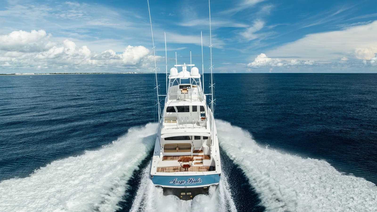 2017 Viking 80 Convertible - Photo 88