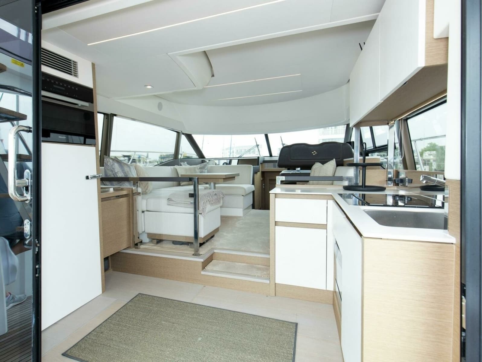 2023 Prestige 460 Flybridge - Photo 15