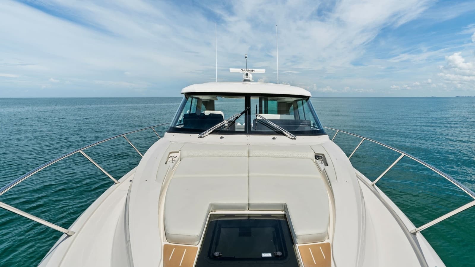 2025 Tiara Yachts 48LE - Photo 36