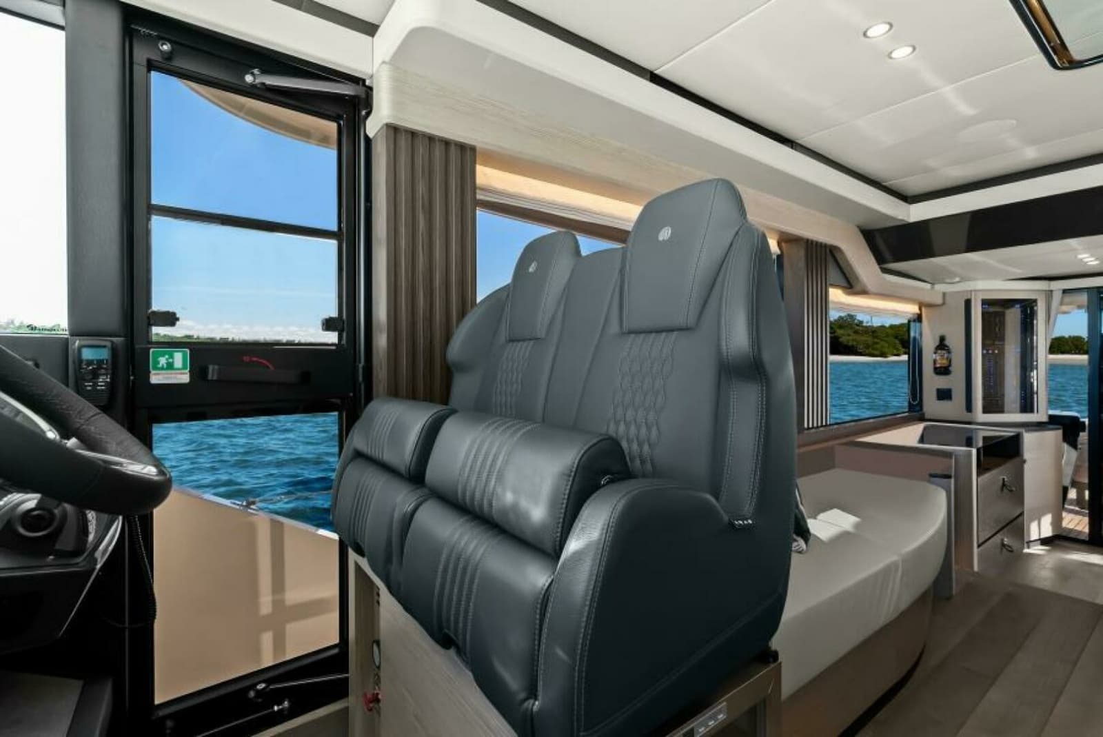 2025 Absolute Navetta 53 - Photo 9