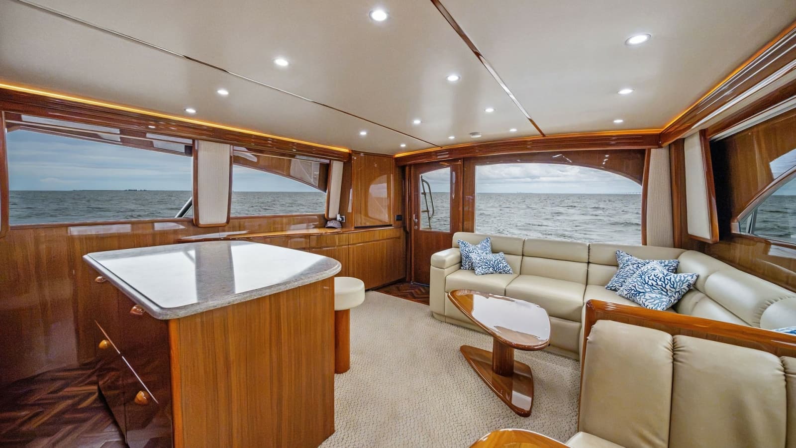 2013 Viking 55 Convertible - Photo 12