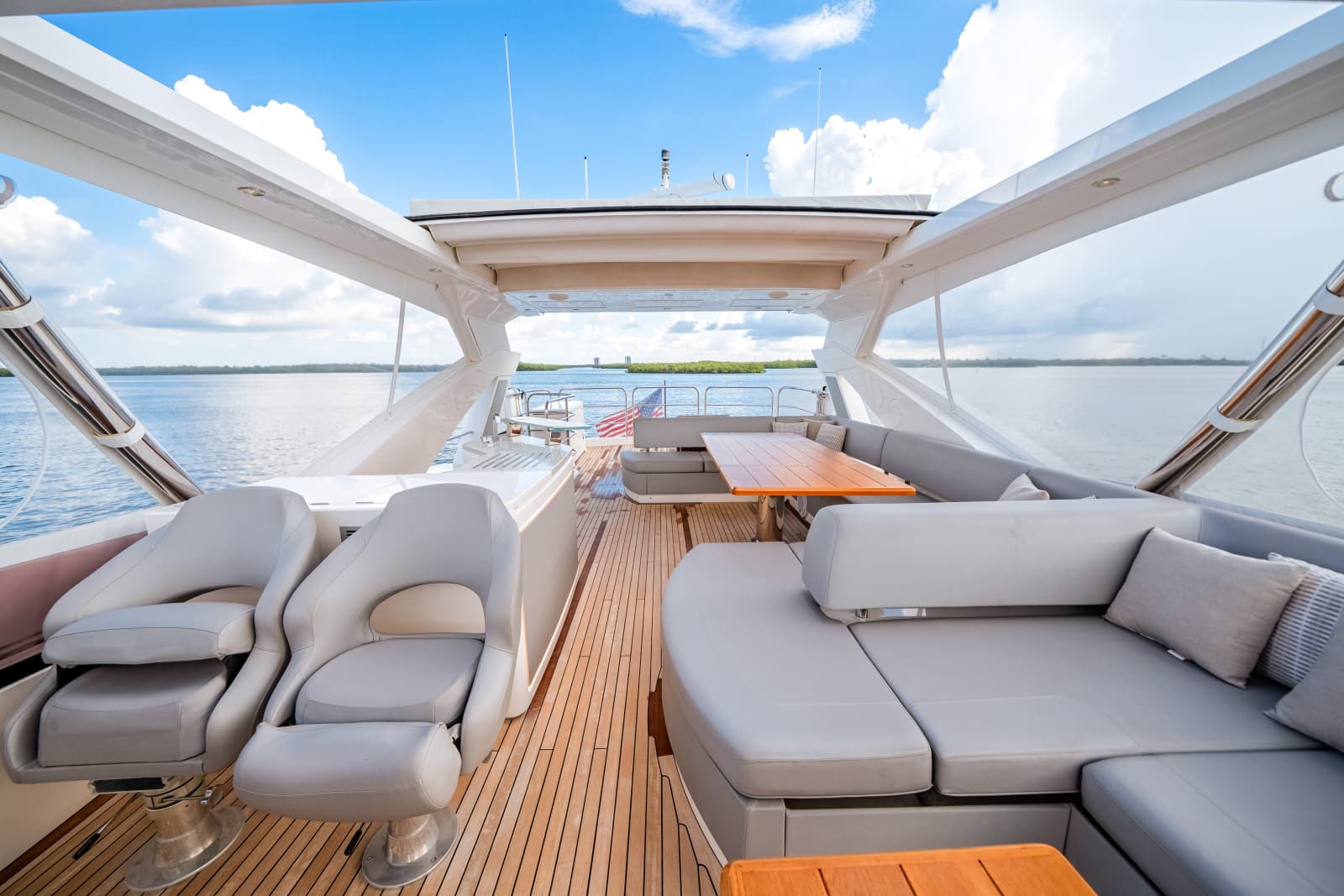 2019 Sunseeker 76 Flybridge - Photo 44