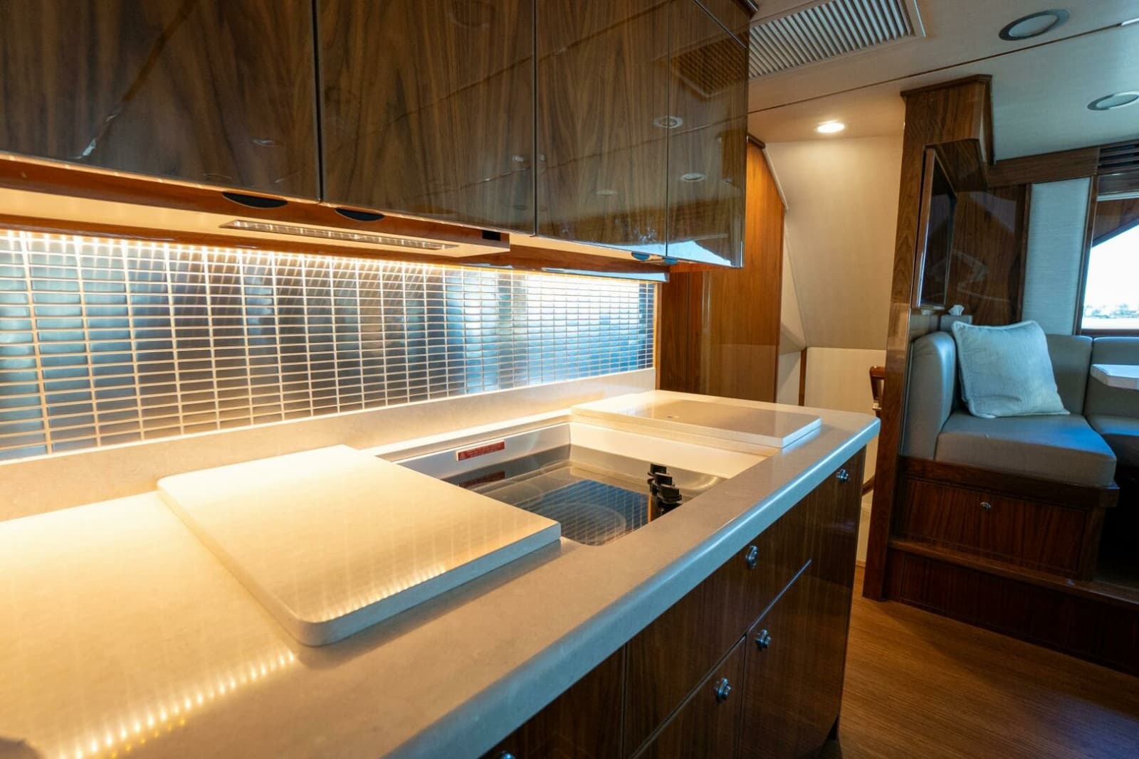 2021 Viking 72 Enclosed Bridge - Photo 11