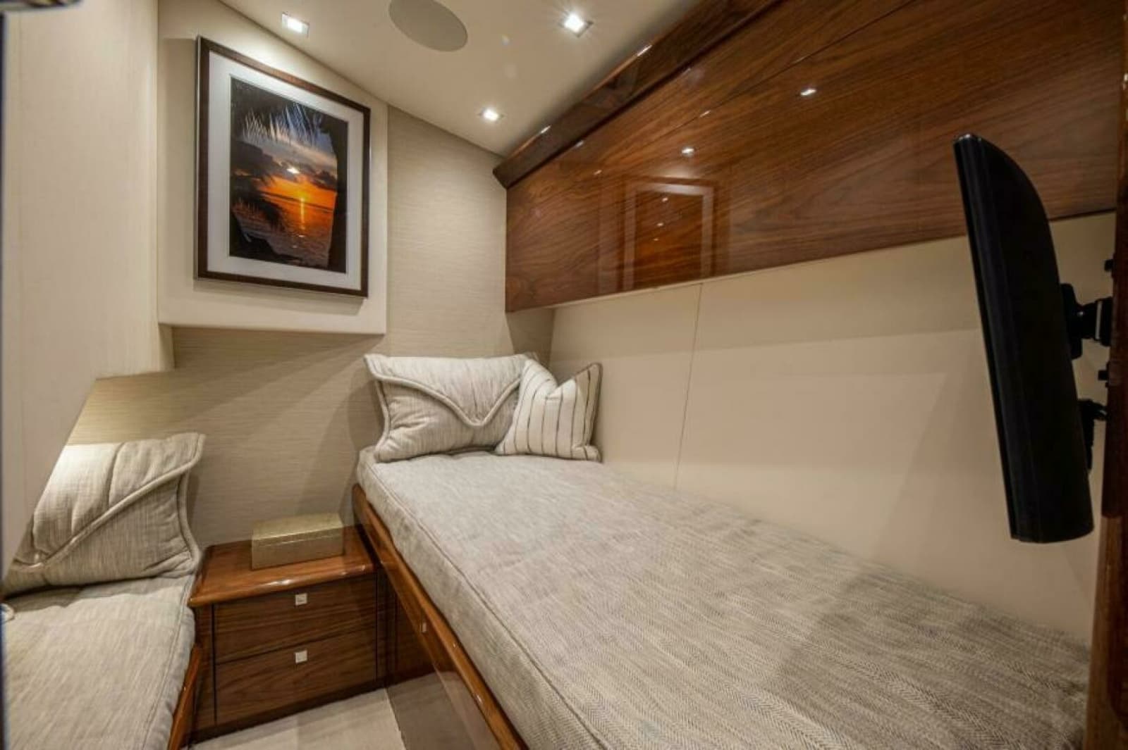 2023 Viking 64 Convertible - Photo 27